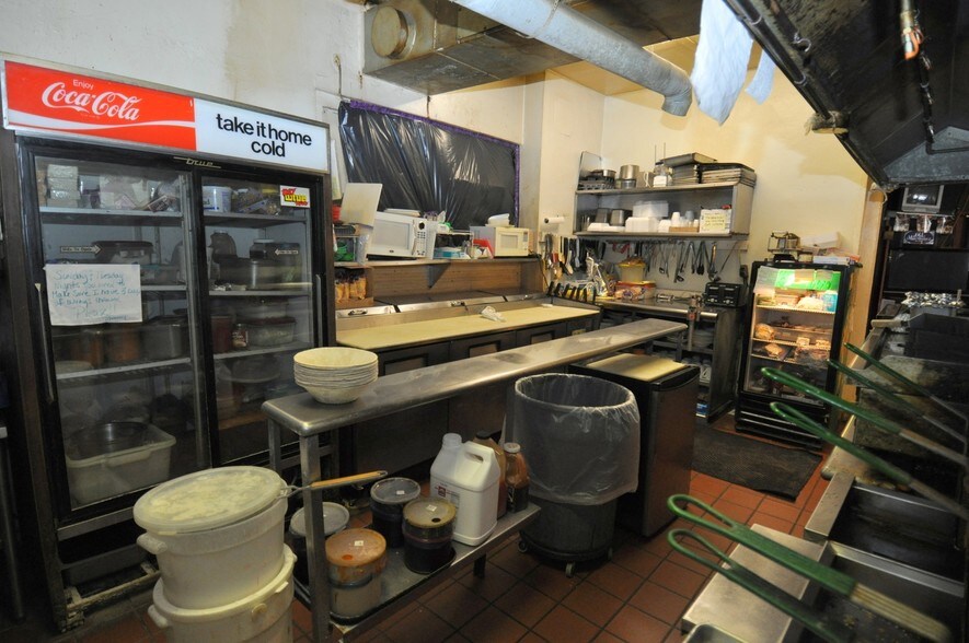 More Photos Of 2651 Blanchard Ave, Dayton Restaurant For Lease