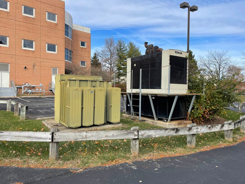 More Photos Of 6411 Beckley St, Baltimore Research And Development For Lease