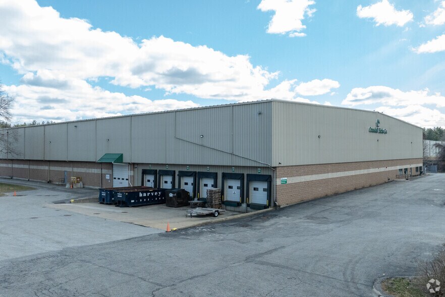 More Photos Of 41 Lyman St, Northborough Warehouse For Lease