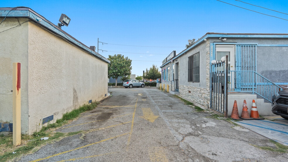 More Photos Of 10016-10024 S Inglewood Ave, Inglewood Freestanding For Sale