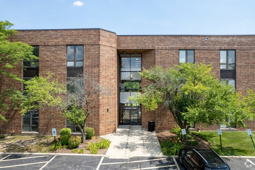 More Photos Of 2 E 22nd St, Lombard Office For Lease