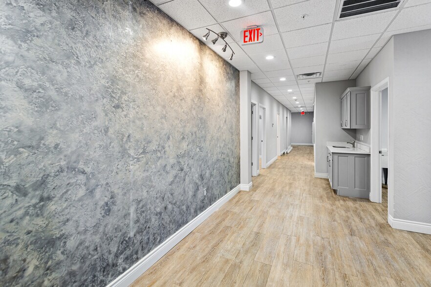 More Photos Of 714 st highway 248, Branson Medical For Sale