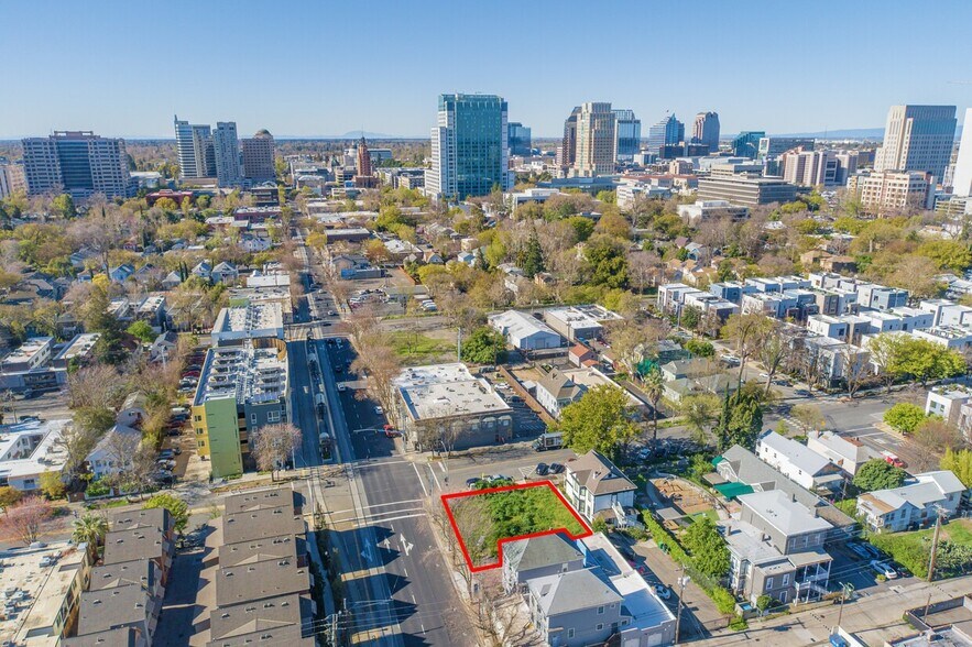 More Photos Of 330 12th St, Sacramento Land For Sale