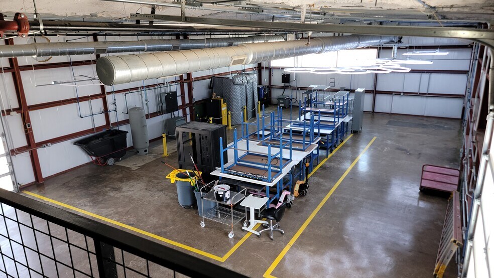 More Photos Of 443 Bastrop Hwy, Austin Flex For Lease