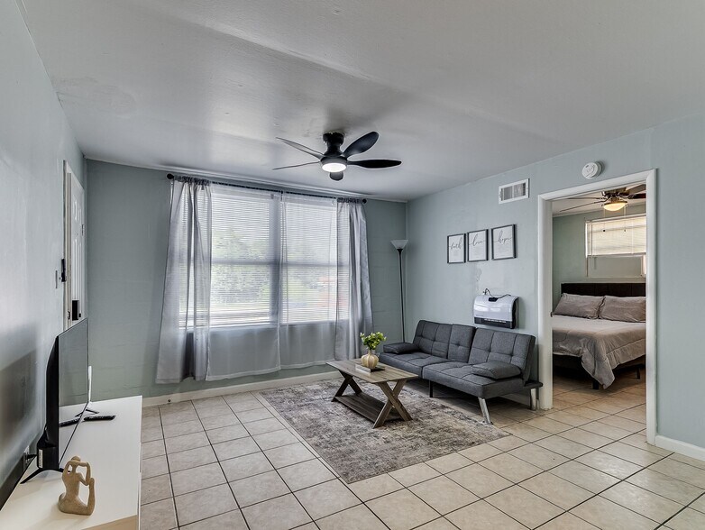 More Photos Of 506 SW 24th St, Oklahoma City Apartments For Sale
