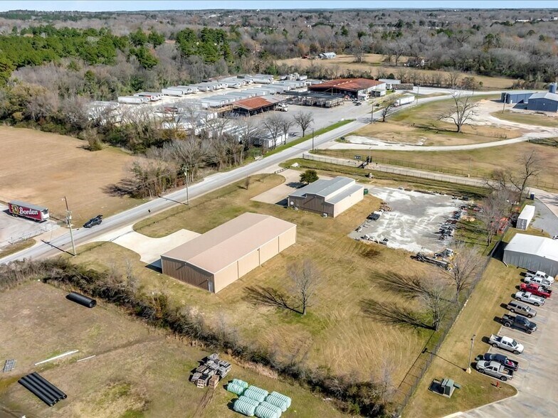 More Photos Of 1807 Webber Lufkin TX 75904 st, Lufkin Warehouse For Lease