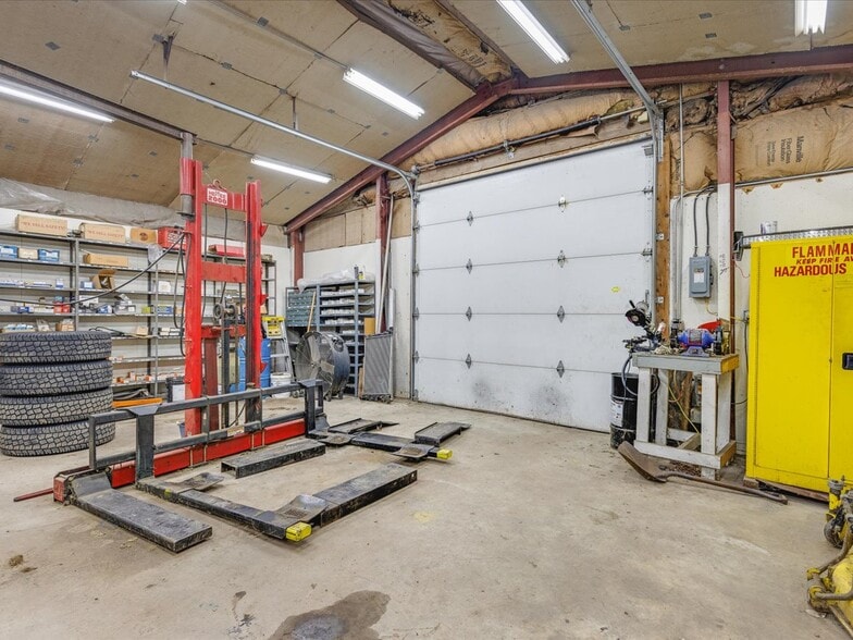 More Photos Of 4554 Il Route 173, Poplar Grove General Retail For Sale