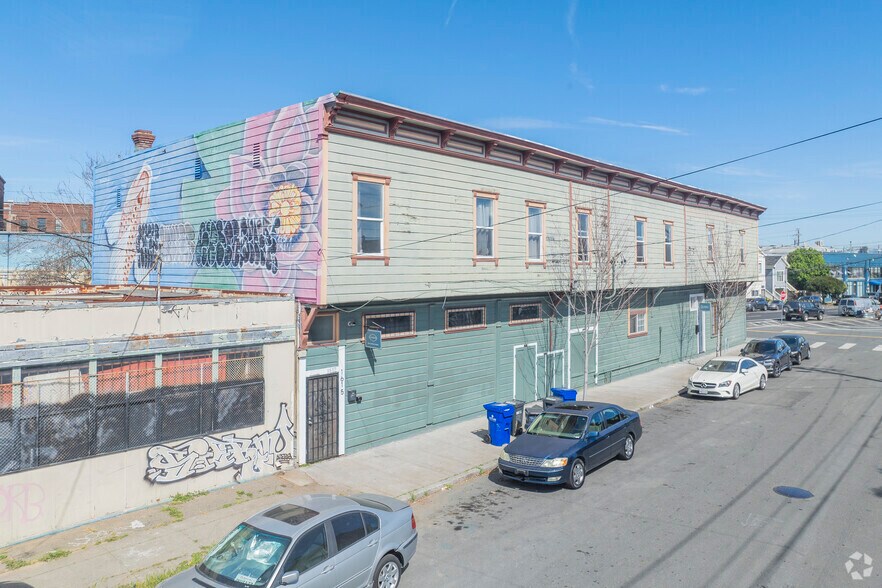 More Photos Of 1624 Peralta St, Oakland Apartments For Lease