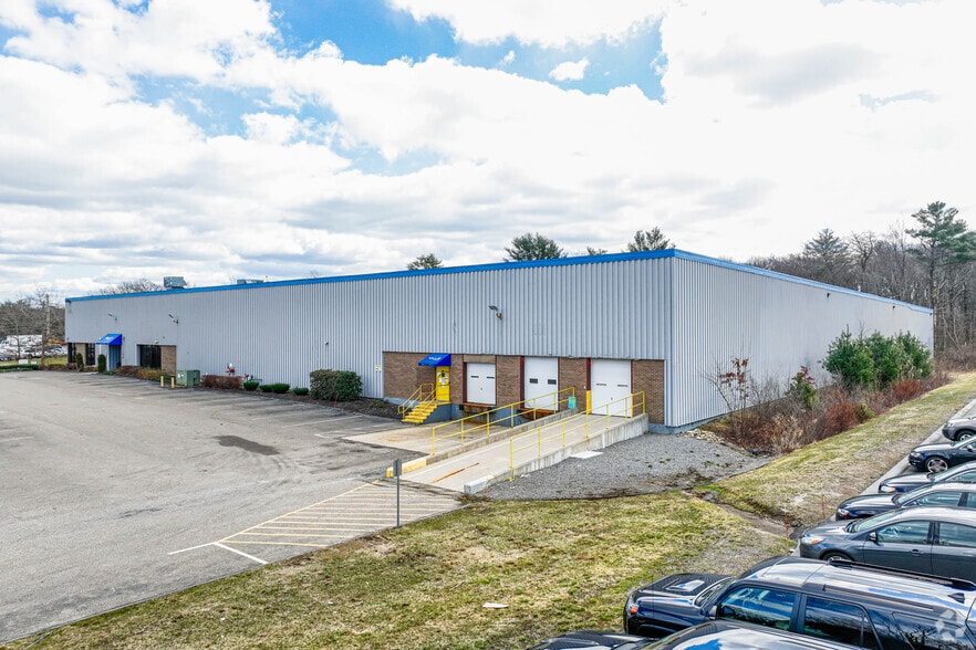 More Photos Of 75 Campanelli Pky, Stoughton Warehouse For Lease