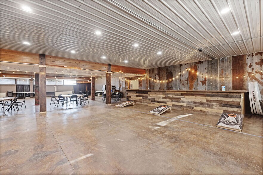 More Photos Of 307 N Main St, Loraine Lodge Meeting Hall For Sale