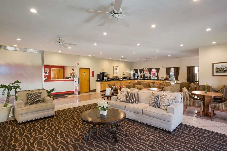 More Photos Of 19534 Whyte Hardee Blvd, Hardeeville Hotel For Sale