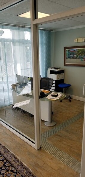 More Photos Of 301 E Ocean Ave, Lantana Office For Lease