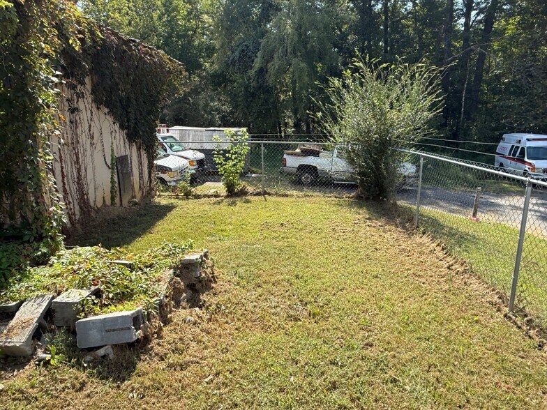 More Photos Of 720 Atlanta Hwy, Rockmart Freestanding For Sale