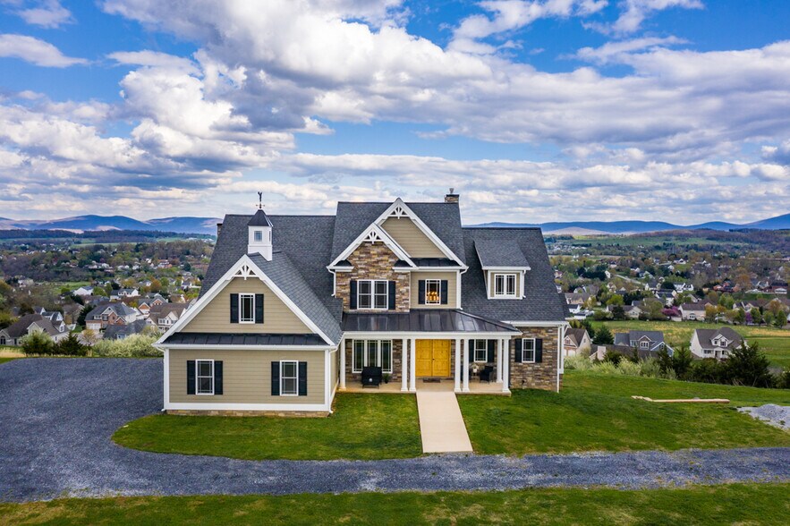 More Photos Of 243 Barrenridge rd, Staunton Specialty For Sale