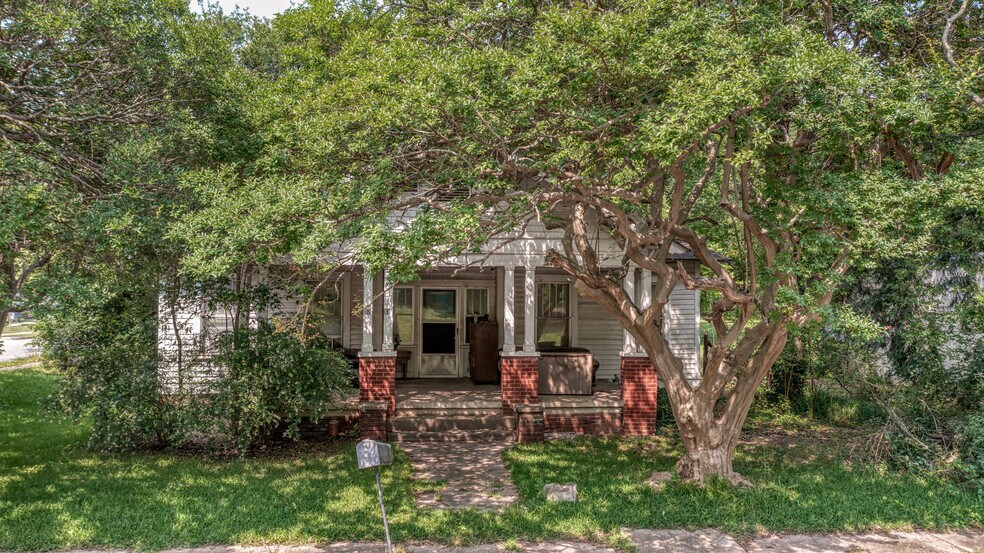 More Photos Of , Anderson Unknown For Sale