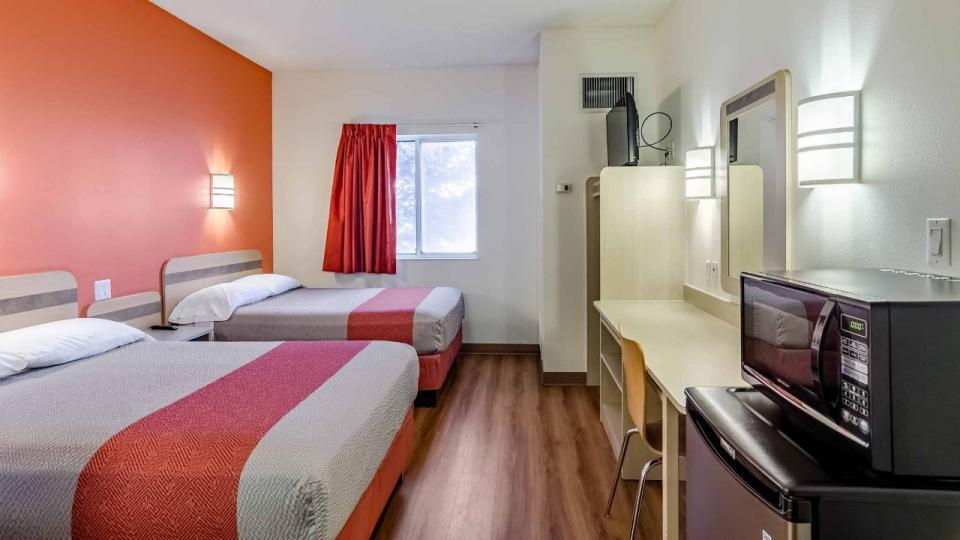 More Photos Of 3040 Silverburg Dr, Sidney Hotel For Sale