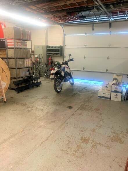 More Photos Of 4139 W 123rd St, Alsip Service For Sale