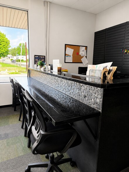 More Photos Of 301 Beech St, Connersville General Retail For Sale