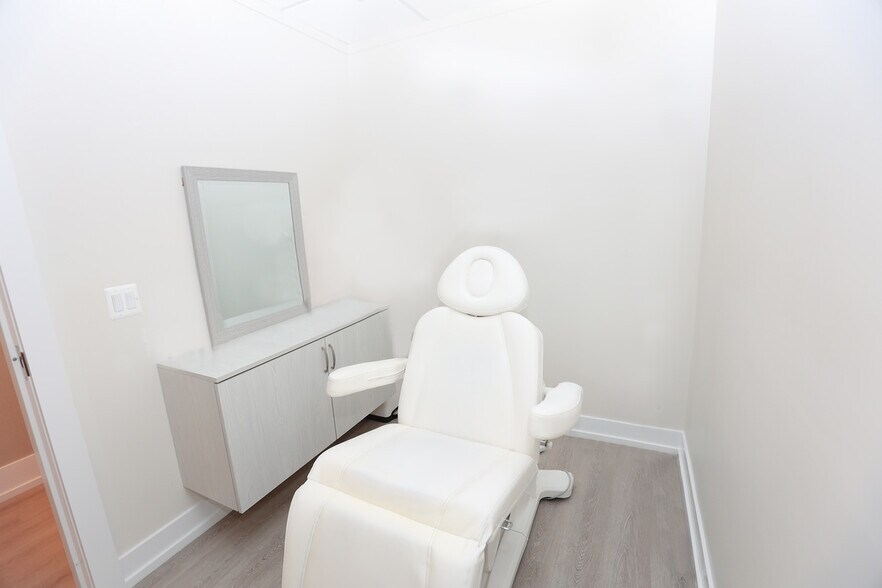 More Photos Of 200 White Rd, Little Silver Medical For Lease