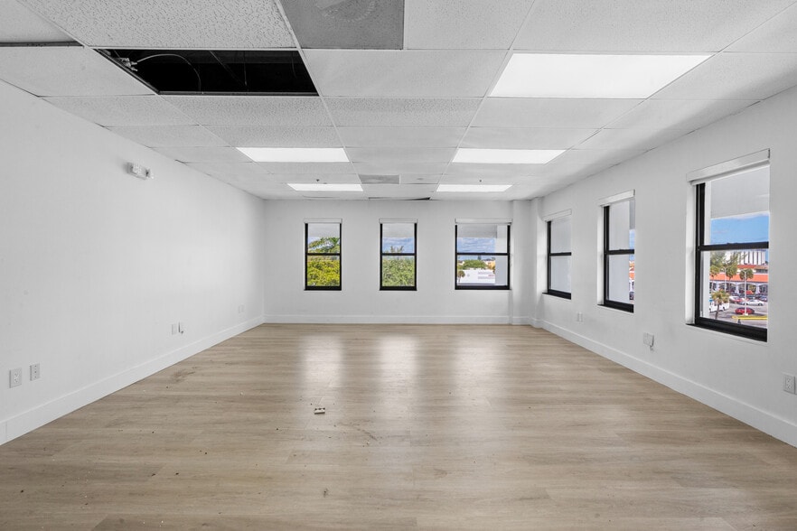 More Photos Of 4200 NW 16th St, Lauderhill Loft Creative Space For Lease