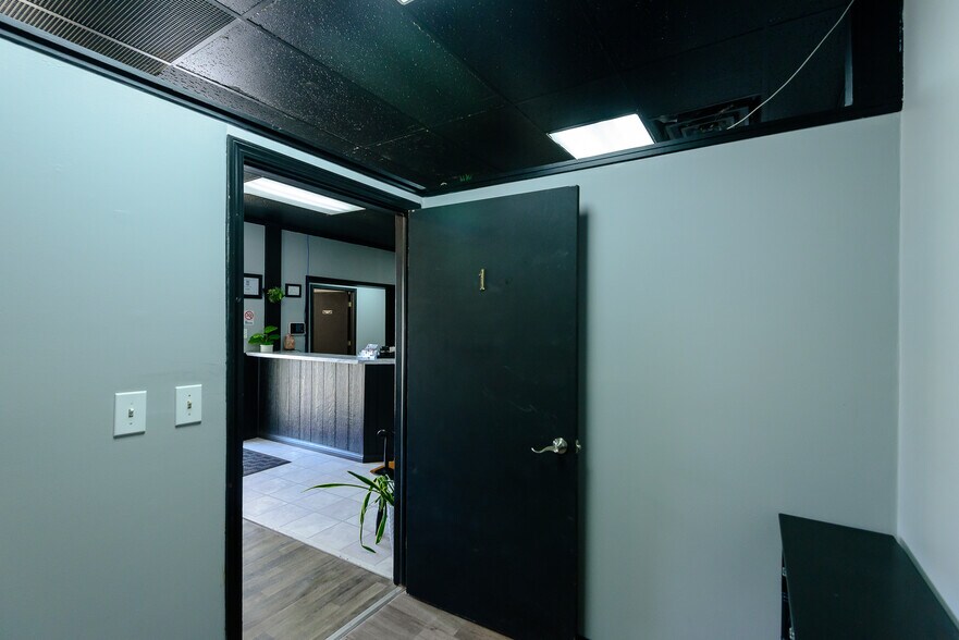 More Photos Of 573 E Huron River Dr, Belleville Freestanding For Sale