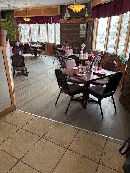 More Photos Of 24 S First St, Fulton Restaurant For Sale