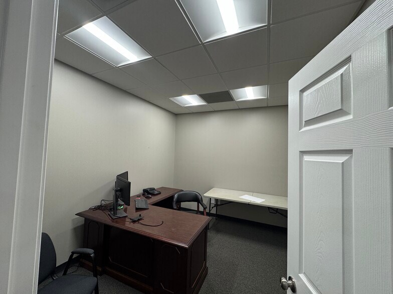 More Photos Of 102 Tribble Dr, Madison Light Manufacturing For Lease