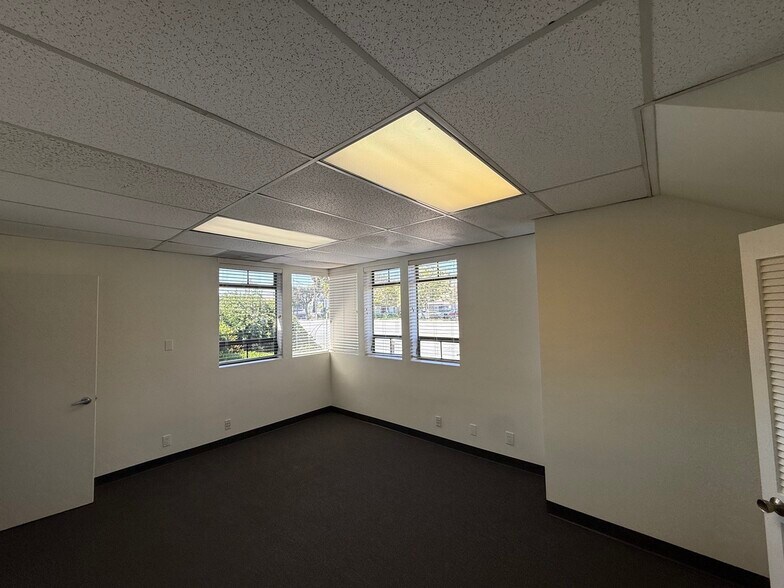 More Photos Of 2040 Broad St, San Luis Obispo Office Residential For Sale