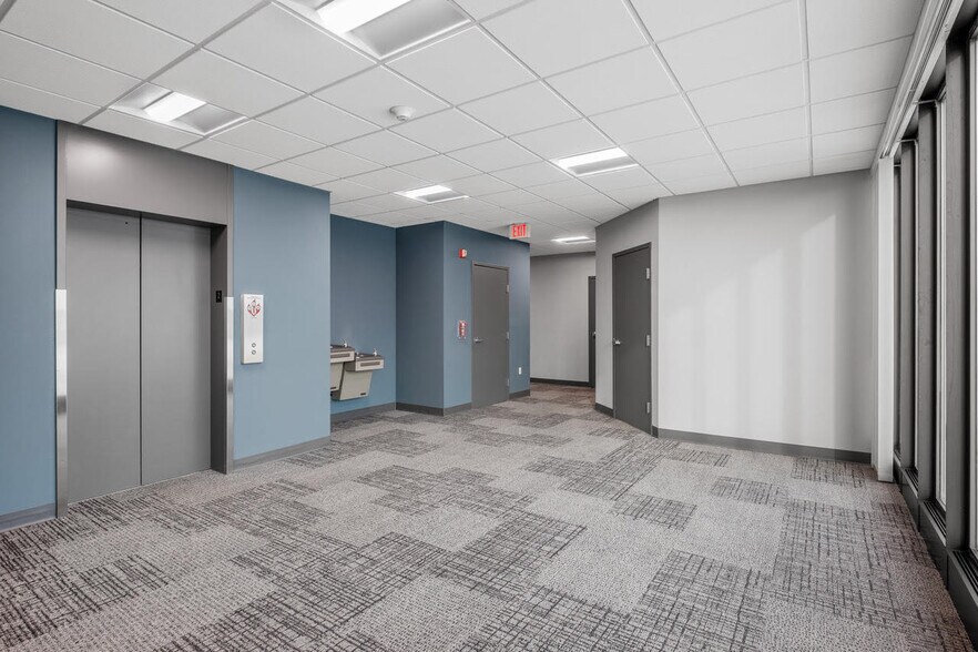 More Photos Of 2627 E Beltline Ave SE, Grand Rapids Medical For Lease