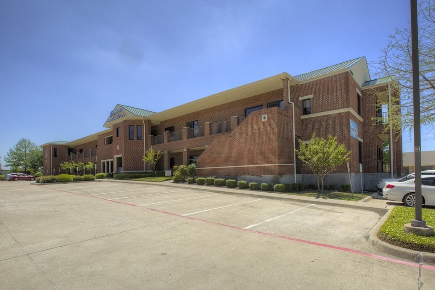 Primary Photo Of 2305 Ridge Rd, Rockwall Coworking Space
