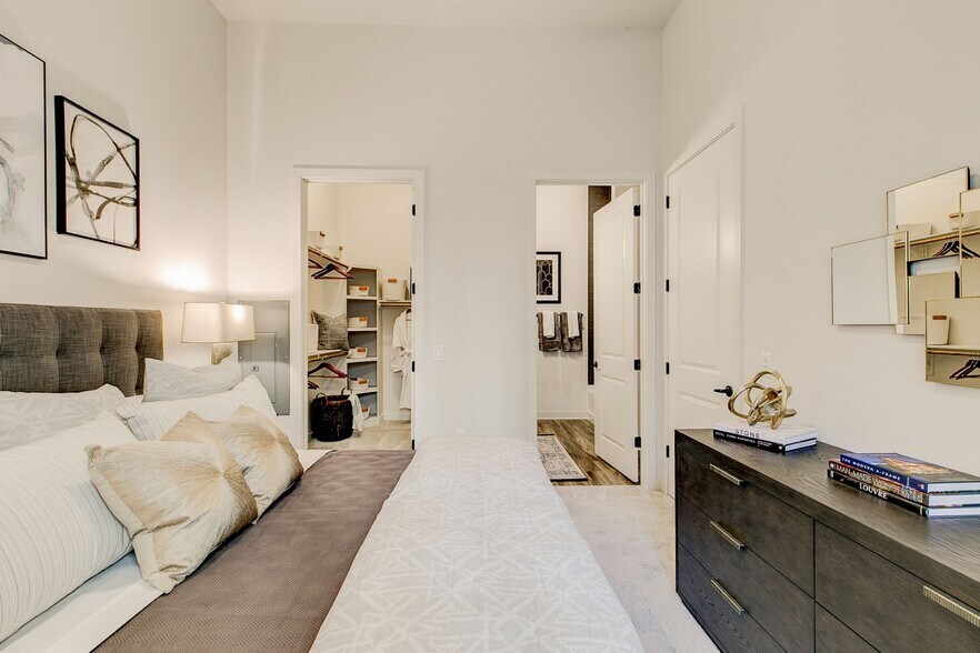 More Photos Of 4150 Belt Line Rd, Addison Apartments For Lease