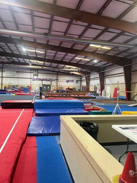 More Photos Of 145 Old Peachtree Rd, Suwanee Health Club For Sale