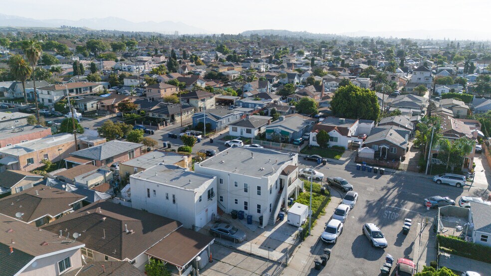 More Photos Of 545 Eastmont Ave, East Los Angeles Apartments For Sale