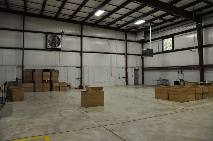 More Photos Of 5100 Rex McLeod Dr, Sanford Manufacturing For Sale