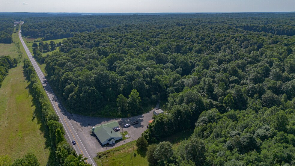 More Photos Of 6641 US Highway 62 W, Kuttawa Flex For Sale