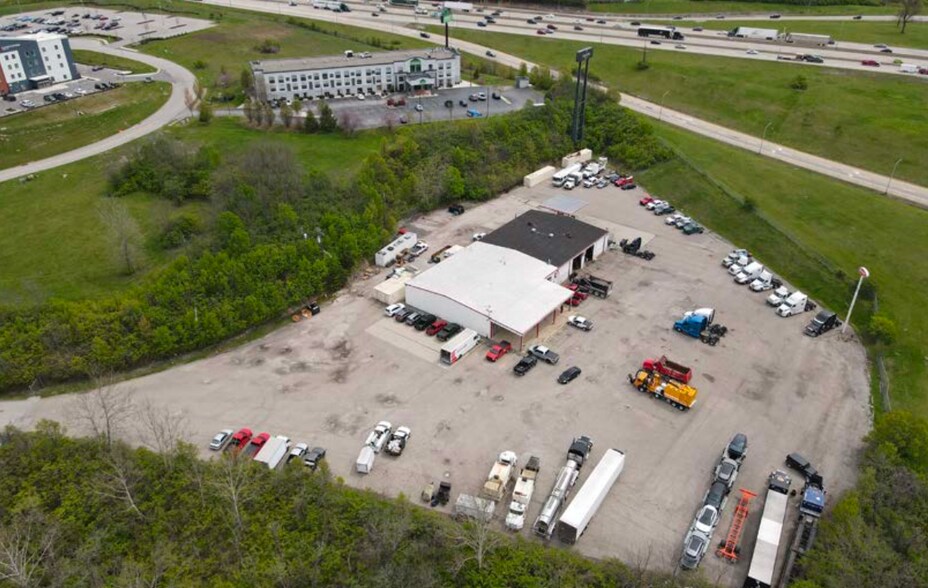 More Photos Of 635 Viox Dr, Erlanger Service For Sale