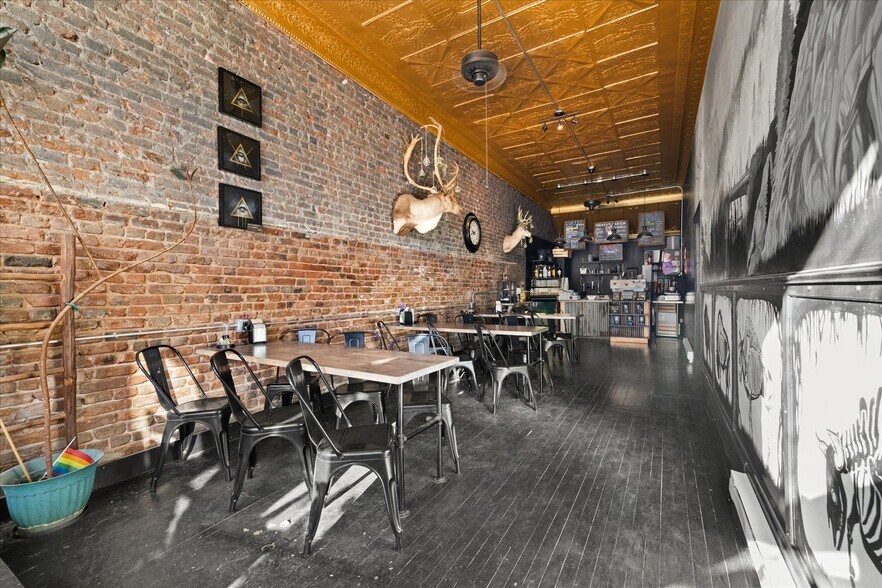 More Photos Of 301 Victor Ave, Victor Hotel For Sale