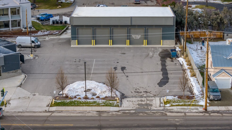 More Photos Of 115 W Wyoming St, Kalispell Warehouse For Sale