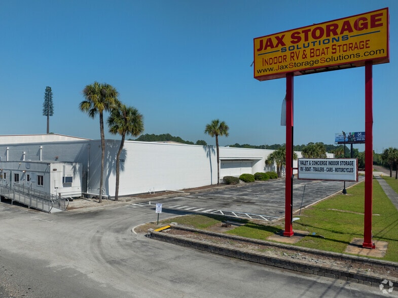More Photos Of 4700 Walgreen Rd, Jacksonville Warehouse For Sale