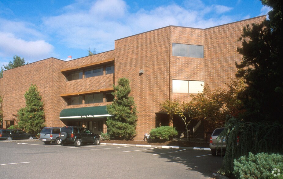 More Photos Of 5441 S Macadam Ave, Portland Office For Lease