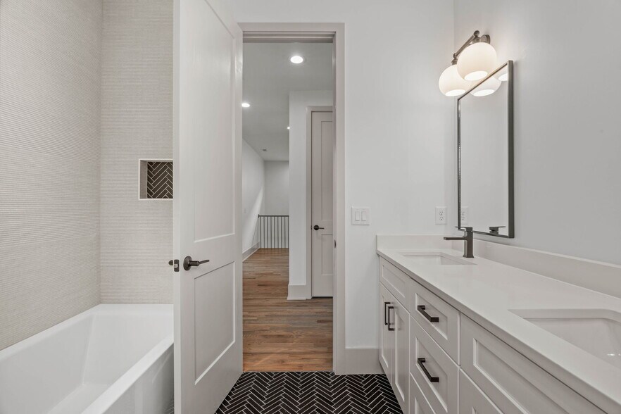 More Photos Of , Raleigh Multifamily For Sale