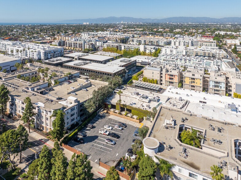 More Photos Of 13335 Maxella Ave, Marina Del Rey Loft Creative Space For Lease