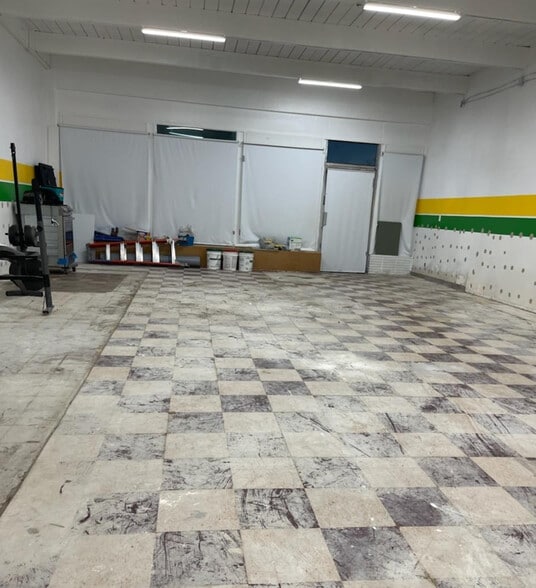 More Photos Of 701-713 Arguello St, Redwood City Storefront For Lease