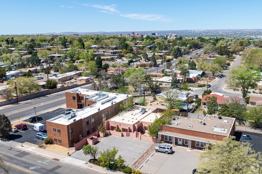 More Photos Of 1709 Girard Blvd NE, Albuquerque Medical For Lease