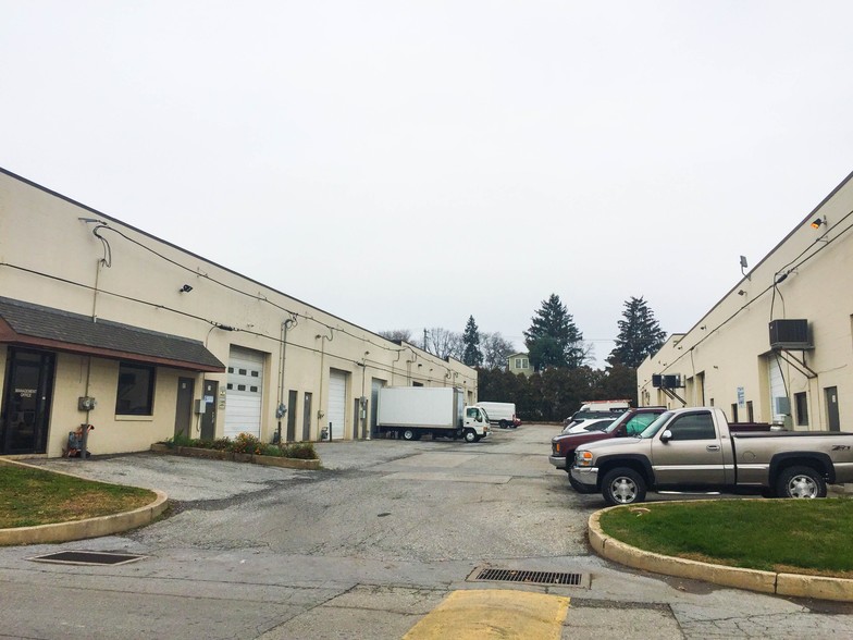 More Photos Of 510 E Barnard St, West Chester Warehouse For Lease