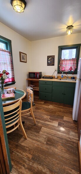 More Photos Of 7990 Highway 264, Dyer Trailer Camper Park For Sale