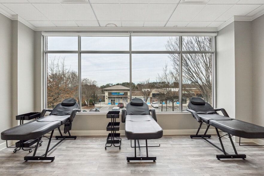 More Photos Of 1300 Peachtree Industrial Blvd, Suwanee Storefront Retail Office For Sale