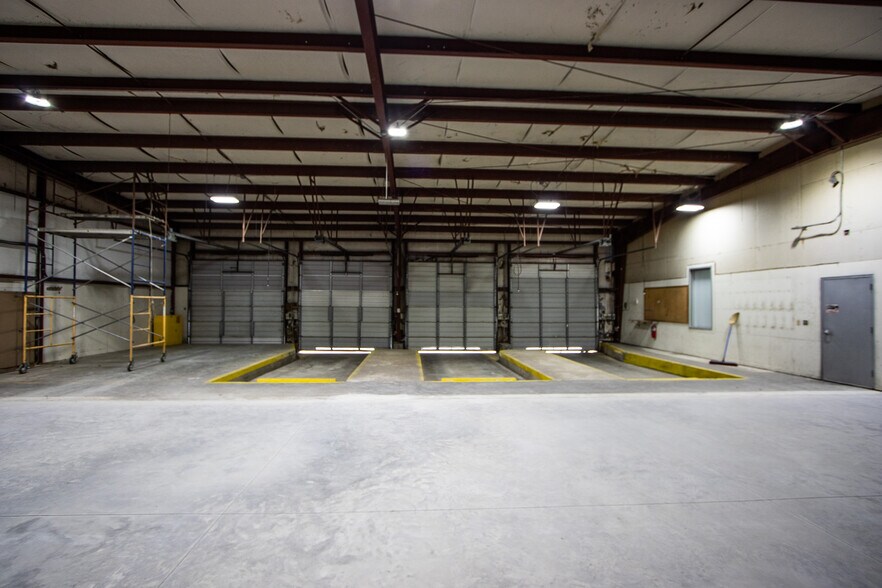 More Photos Of 297 Industrial Dr, Lexington Light Distribution For Lease