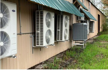 More Photos Of 404 S Park Dr, Kalkaska Warehouse For Lease