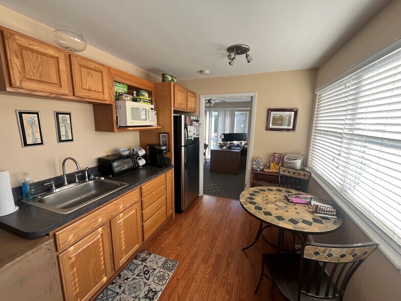 More Photos Of 2231 Old Emmorton Rd, Bel Air Office For Sale